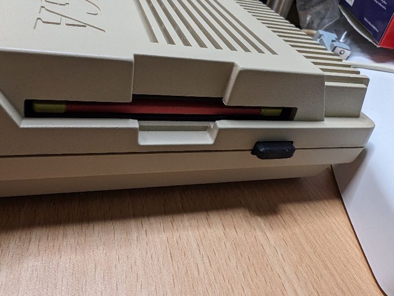 Modification d'un lecteur de disquette PC pour l'intgrer dans un Amiga 500